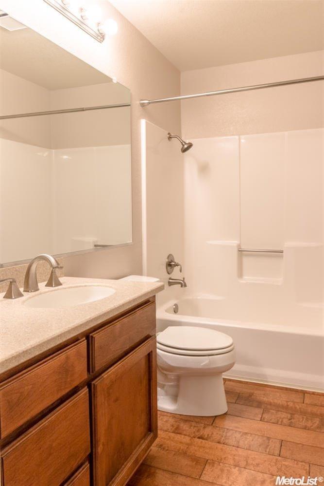 2264 Chelmsford, Modesto, CA 95356 photo 14