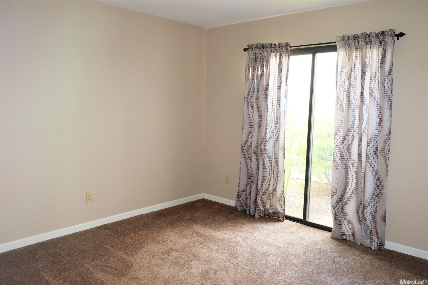 2264 Chelmsford, Modesto, CA 95356 photo 12