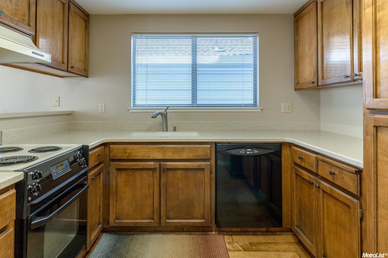 2264 Chelmsford, Modesto, CA 95356 photo 11