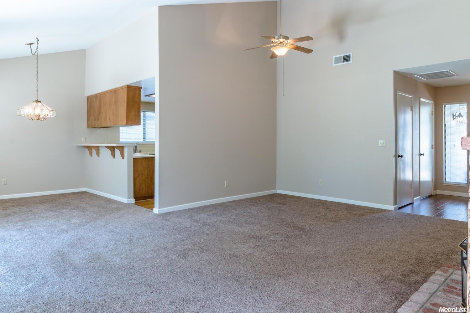2264 Chelmsford, Modesto, CA 95356 photo 4