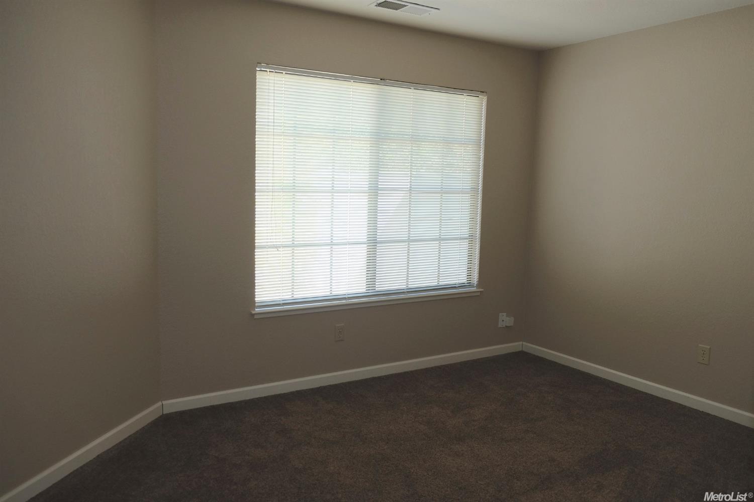 2264 Chelmsford, Modesto, CA 95356 photo 15
