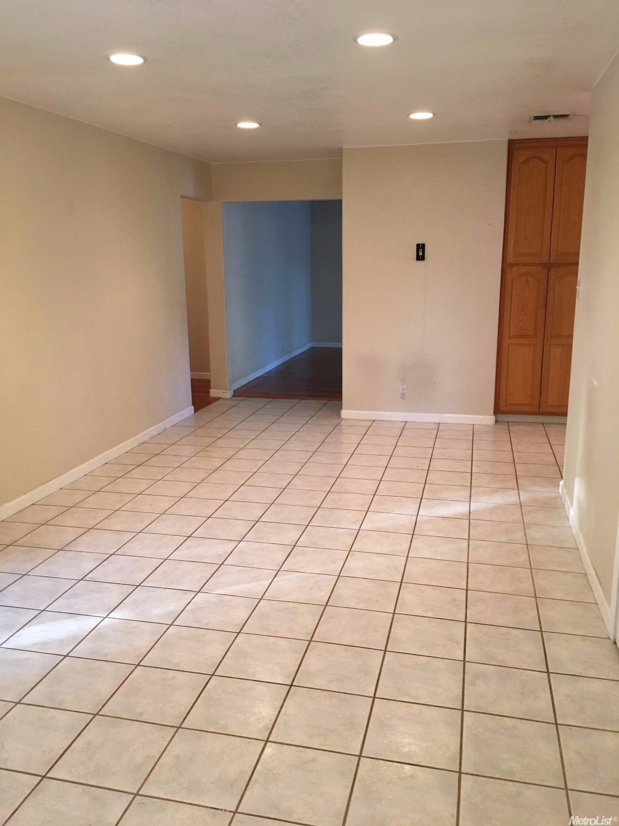 1913 Muncy Dr, Modesto, CA 95350 photo 8