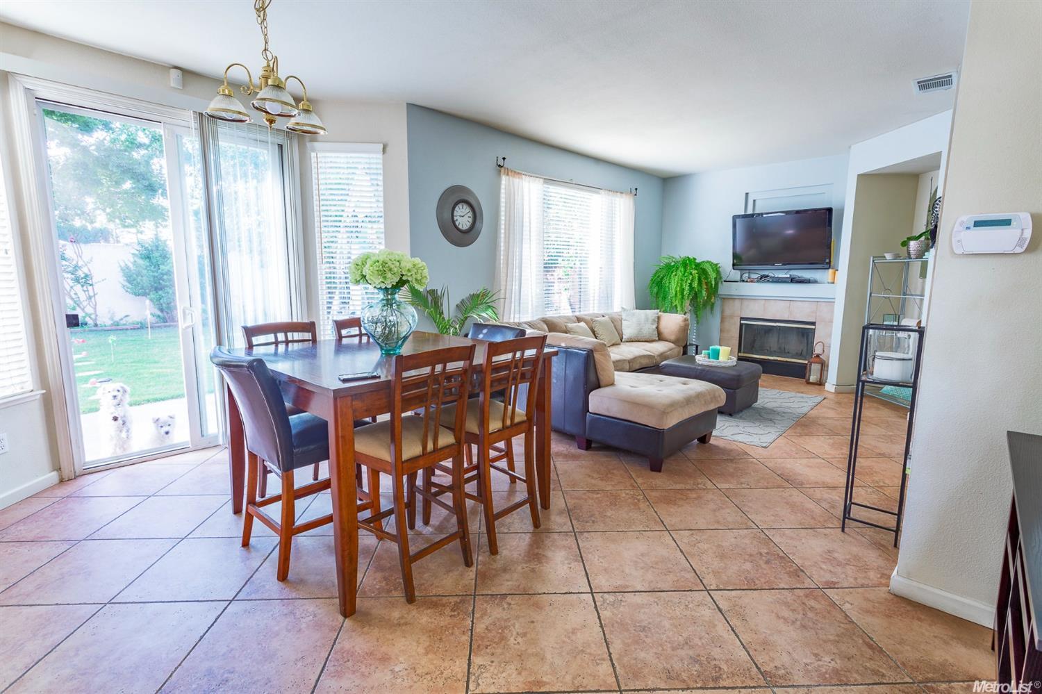 688 Harold Smith Dr, Tracy, CA 95304 photo 9