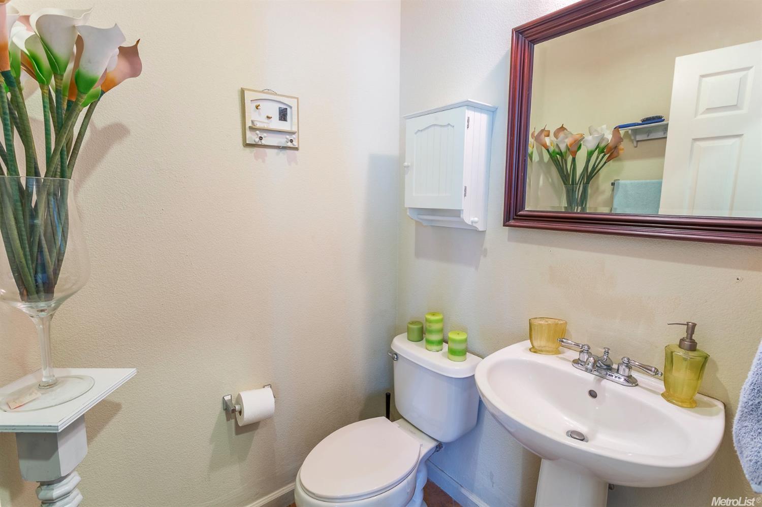 688 Harold Smith Dr, Tracy, CA 95304 photo 11