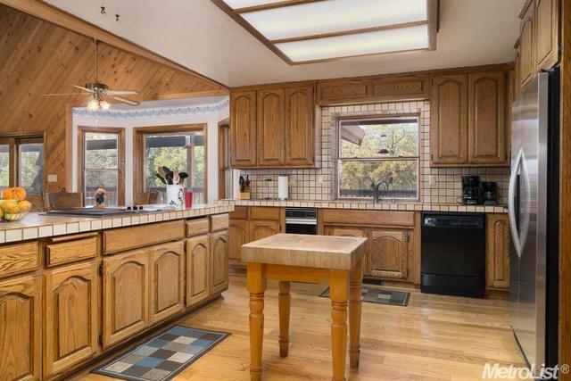 1806 Carl Rd, Rescue, CA 95672 photo 4