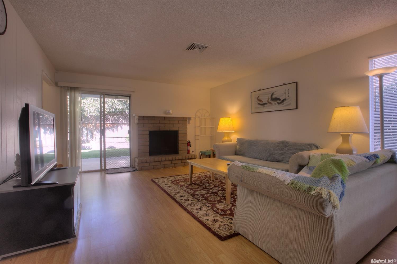 909 Burlington Dr, Modesto, CA 95356 photo 5