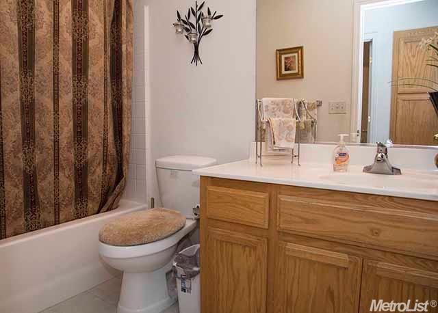 1102 Kay Cir, Turlock, CA 95382 photo 9