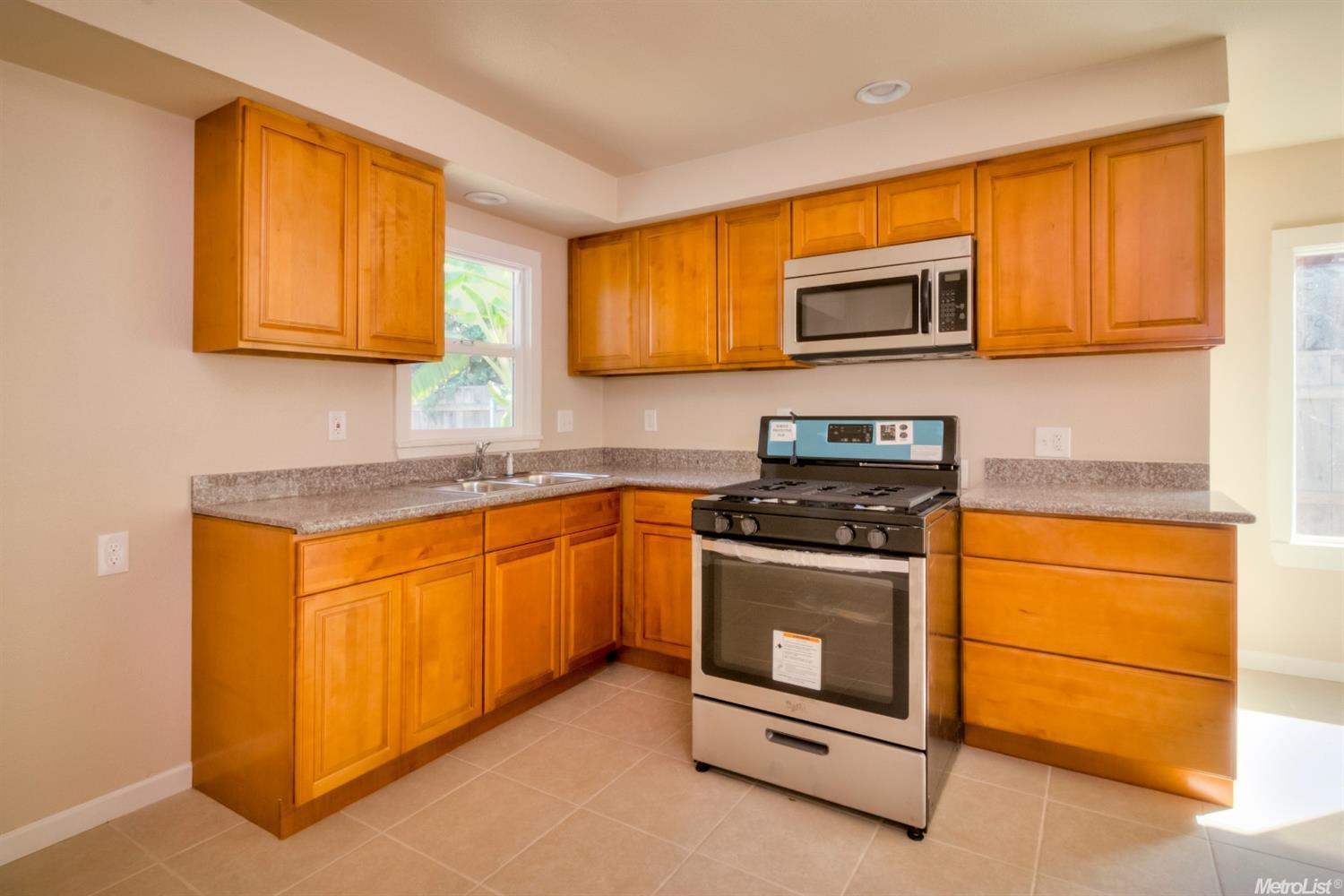 5046 Cady Ln, Linden, CA 95236 photo 9