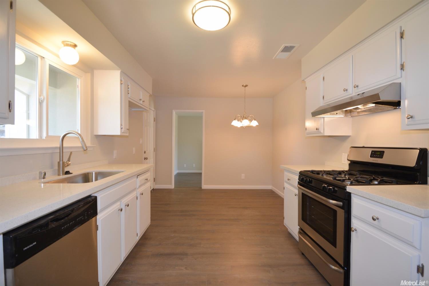 3196 Shamrock Ave, Merced, CA 95340 photo 9