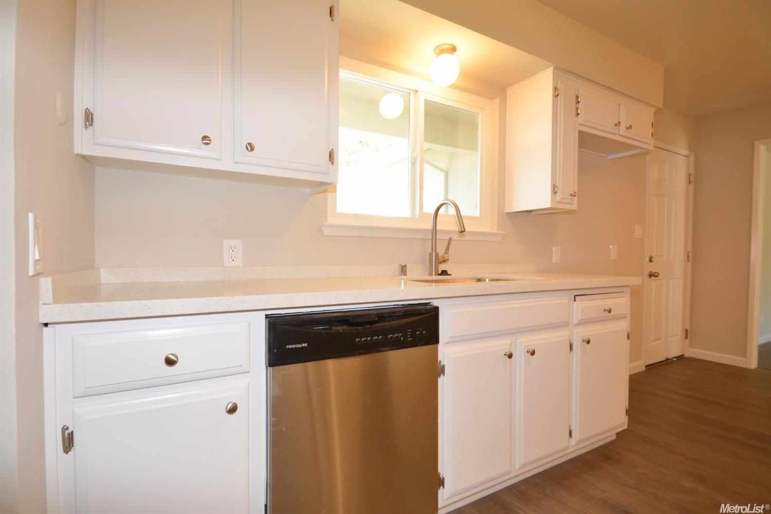 3196 Shamrock Ave, Merced, CA 95340 photo 8