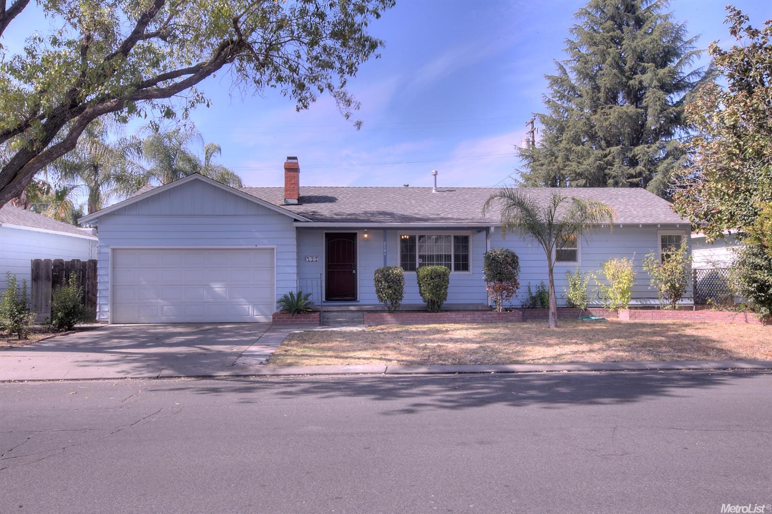 2101 Aloha Way, Modesto, CA 95350 photo 1
