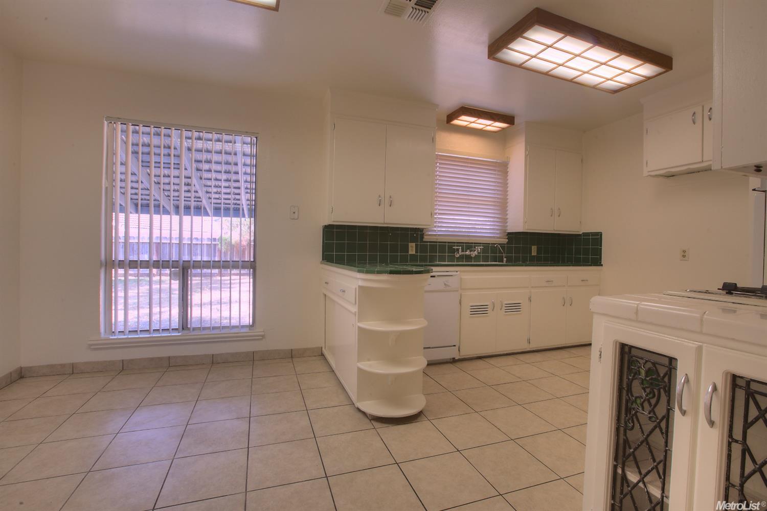 2101 Aloha Way, Modesto, CA 95350 photo 8
