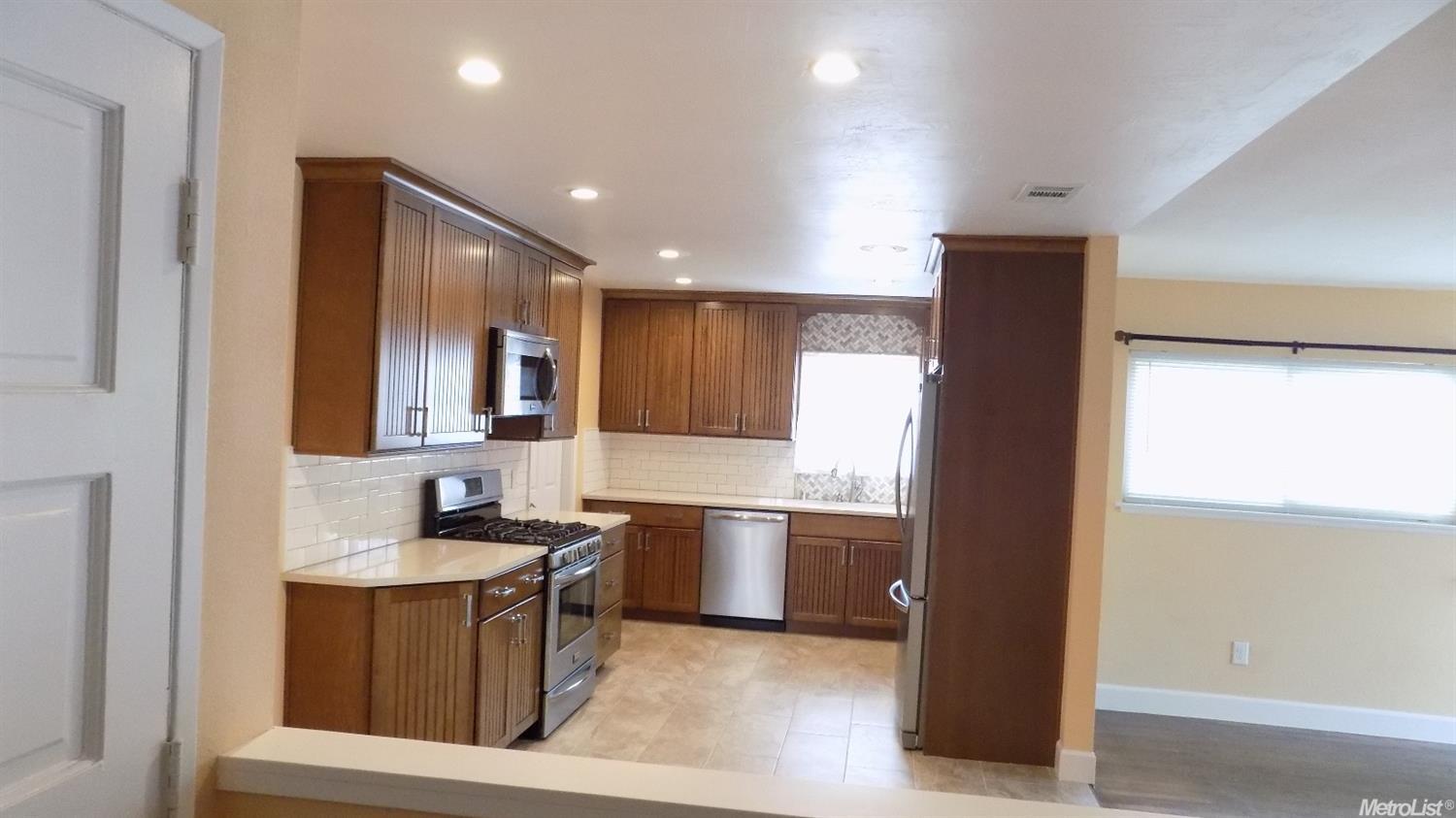 1407 Olson Dr, Gustine, CA 95322 photo 4