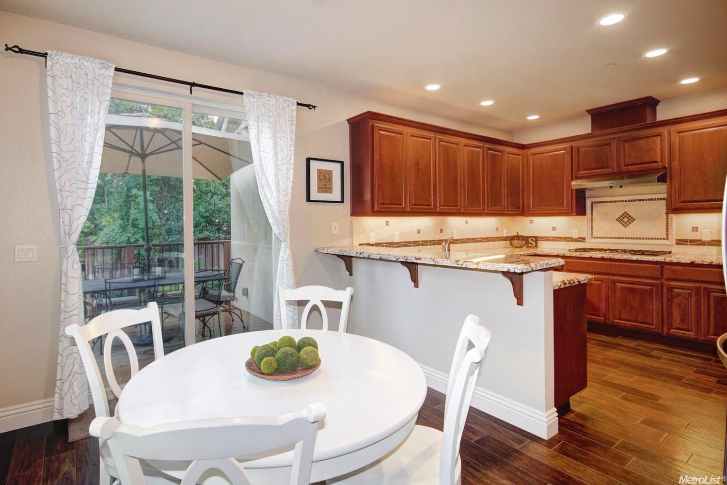 4028 Mason Ln, Carmichael, CA 95608 photo 8