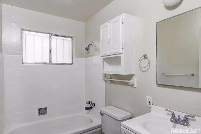 2416 E 6th St, Stockton, CA 95205 photo 11