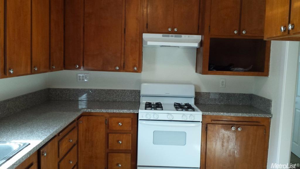 122 Madera Ave, Modesto, CA 95351 photo 3