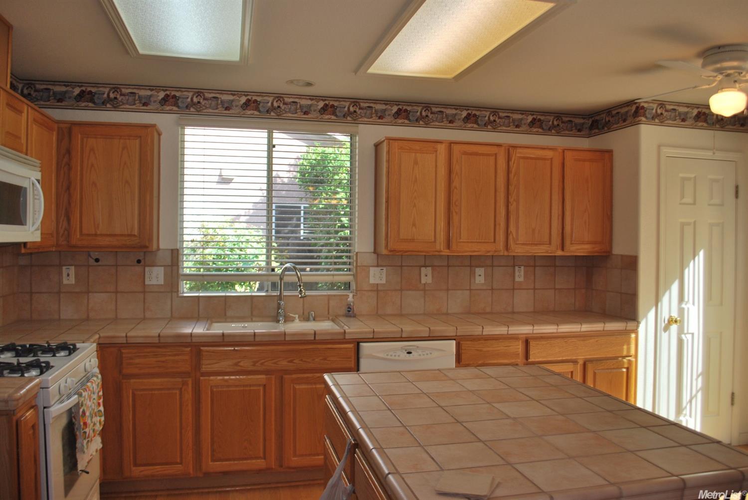 454 Glenbriar Cir, Tracy, CA 95377 photo 8