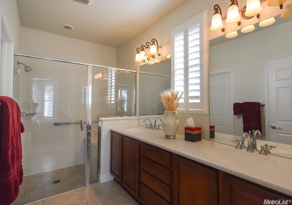 2309 Shadow Berry Dr, Manteca, CA 95336 photo 19