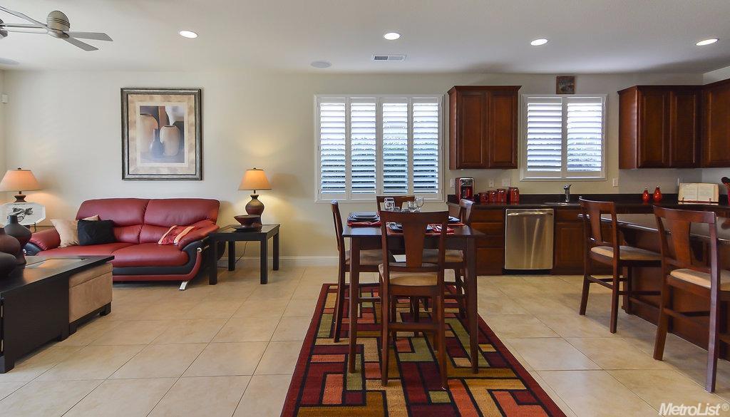 2309 Shadow Berry Dr, Manteca, CA 95336 photo 9