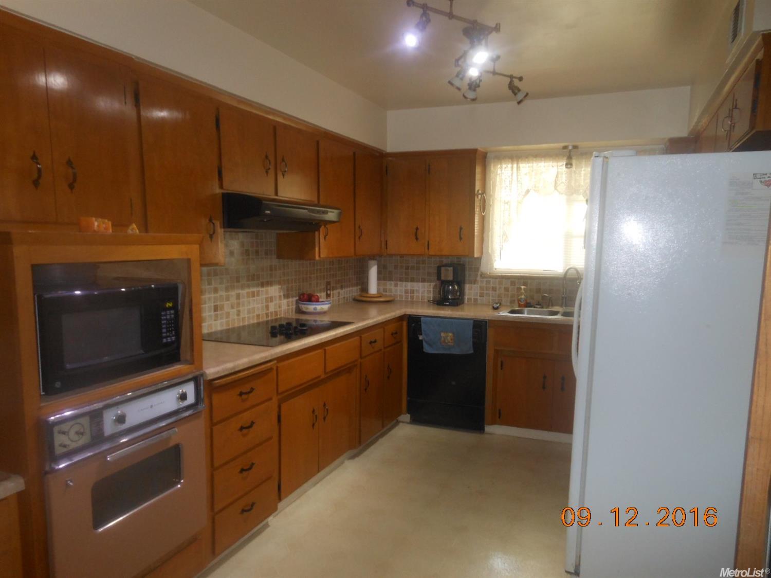 3158 Cherokee Ave, Merced, CA 95340 photo 3