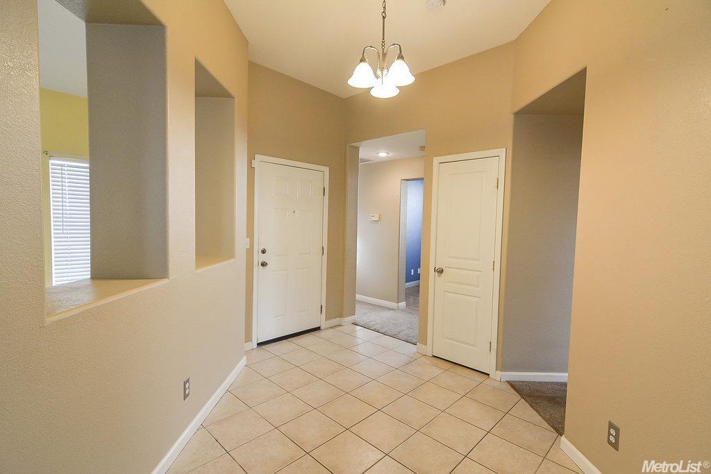 2029 Crom St, Manteca, CA 95337 photo 4