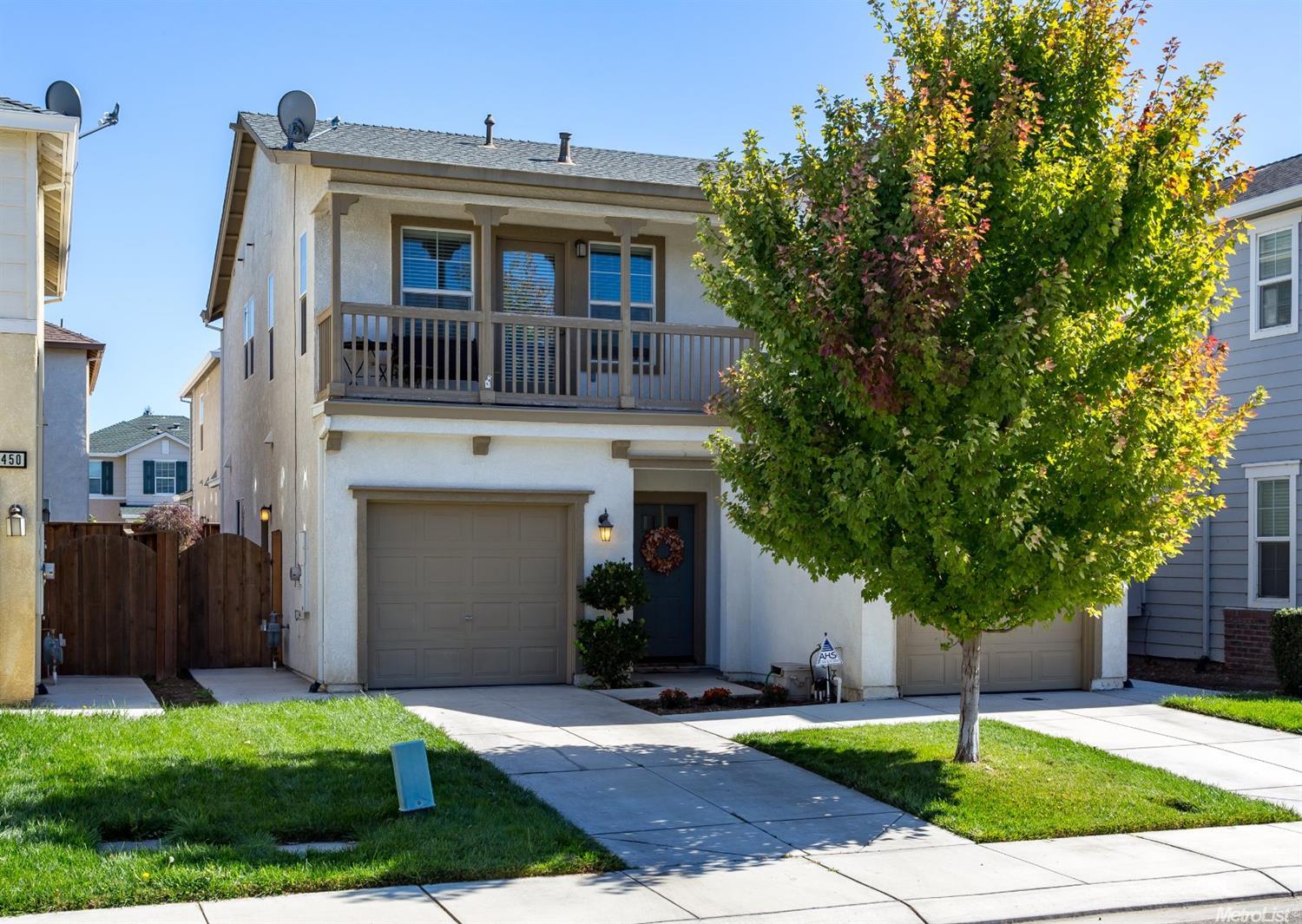 1456 Intrigue Ln, Manteca, CA 95337 photo 2