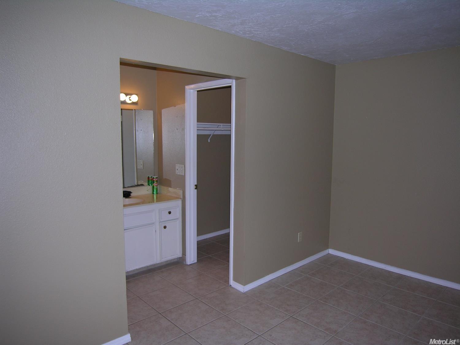 305 Capistrano Dr, Modesto, CA 95354 photo 12