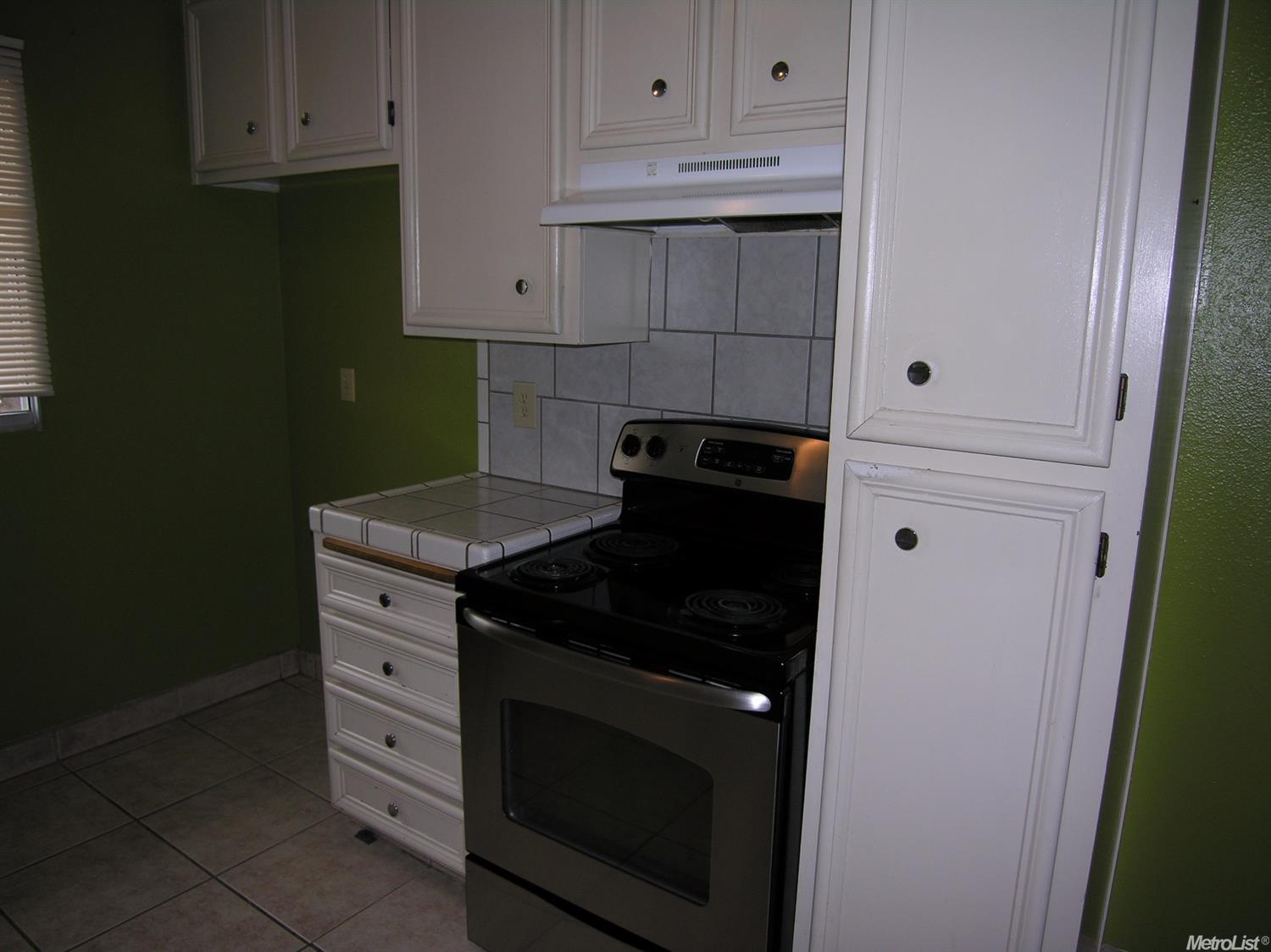 305 Capistrano Dr, Modesto, CA 95354 photo 3