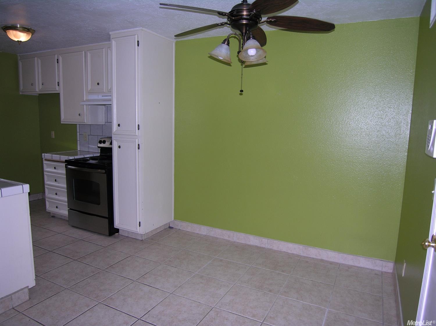 305 Capistrano Dr, Modesto, CA 95354 photo 6