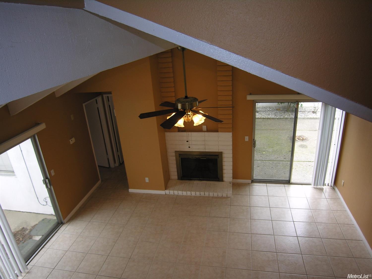 305 Capistrano Dr, Modesto, CA 95354 photo 9