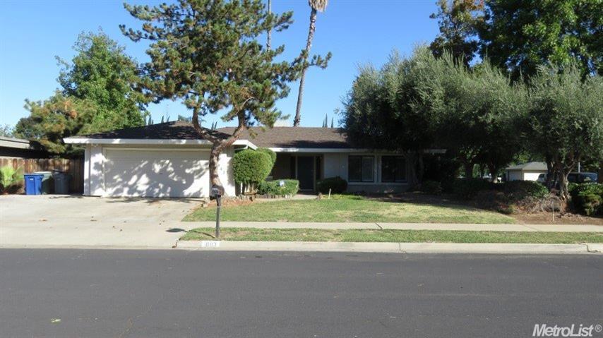 1883 Valley Forge Ave, Merced, CA 95340 photo 1