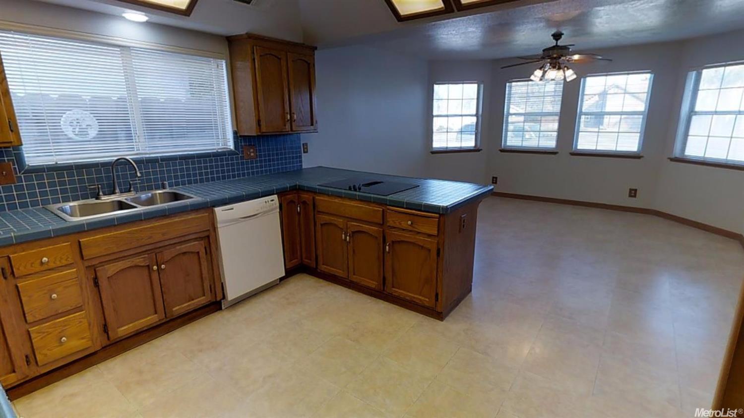 836 Cobblestone Ct, Ripon, CA 95366 photo 6