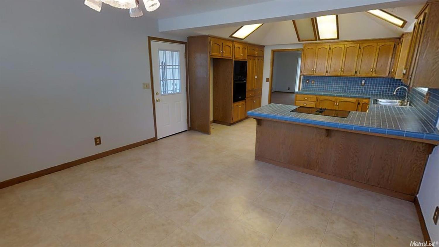836 Cobblestone Ct, Ripon, CA 95366 photo 11
