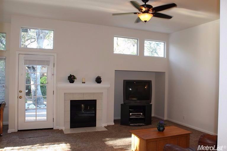 111 Arrowsmith Dr, Folsom, CA 95630 photo 6