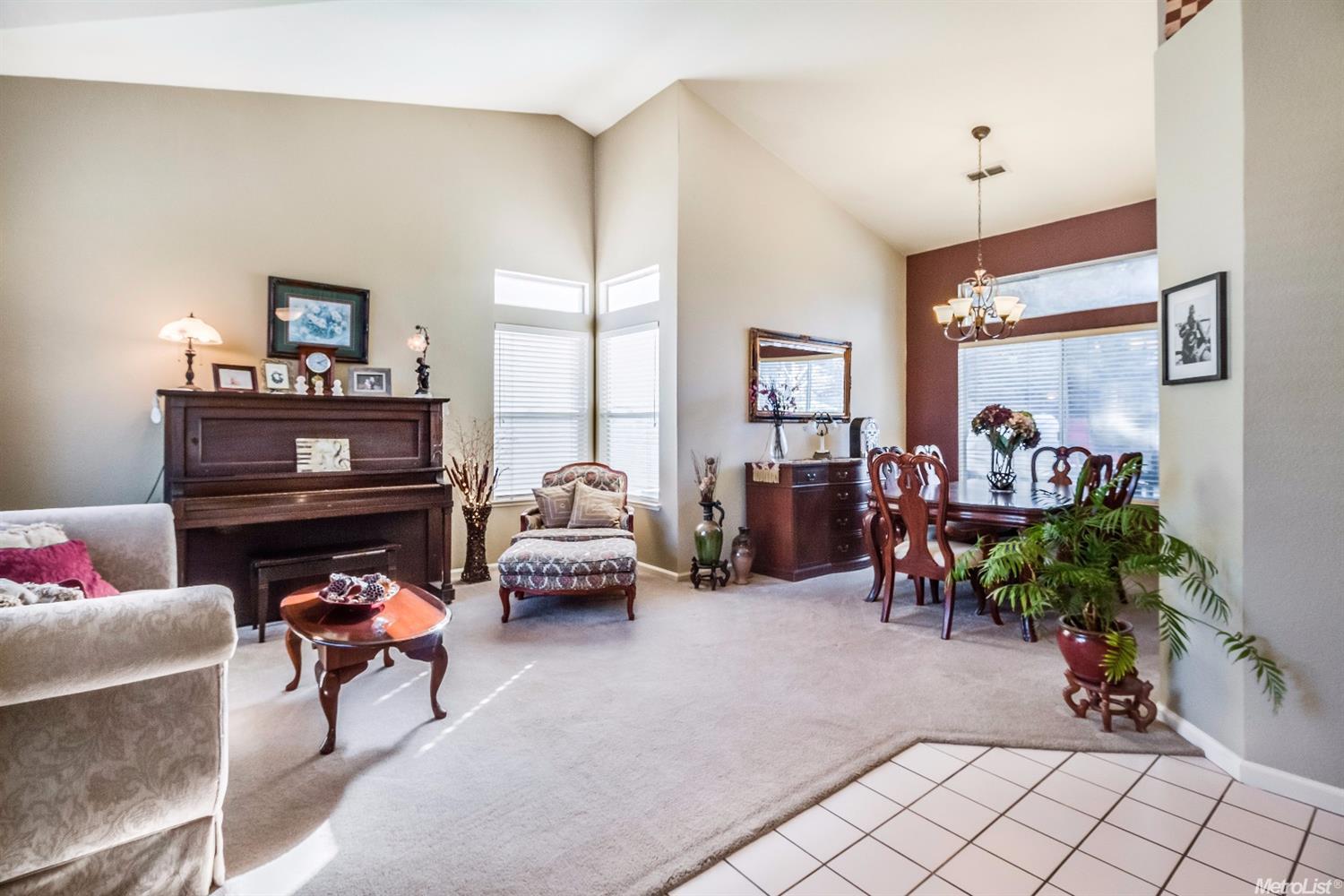 4628 Hideaway Ct, Antelope, CA 95843 photo 4