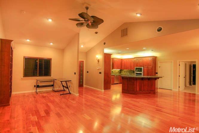 18121 Bourbon St, Jackson, CA 95642 photo 12