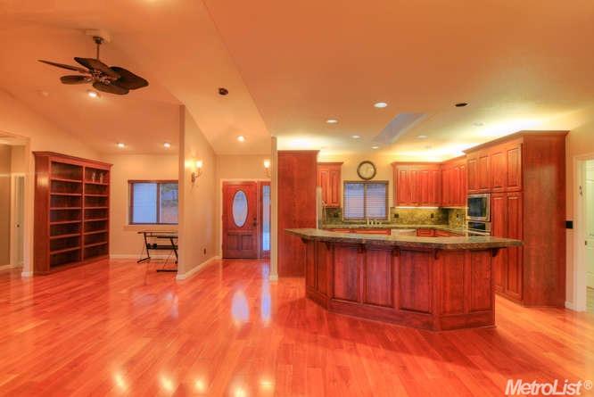 18121 Bourbon St, Jackson, CA 95642 photo 9
