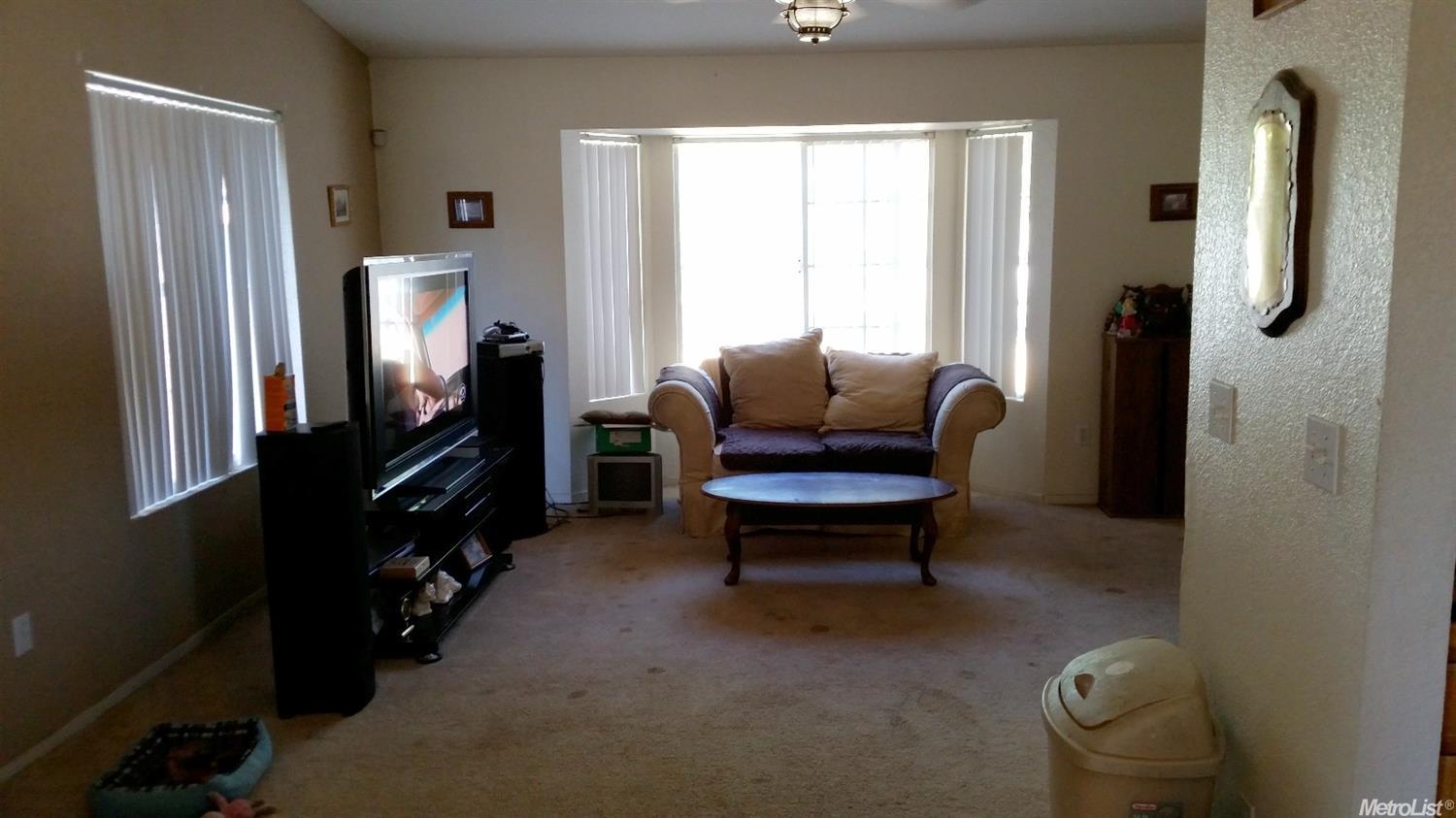88 El Verano Way, Merced, CA 95341 photo 4