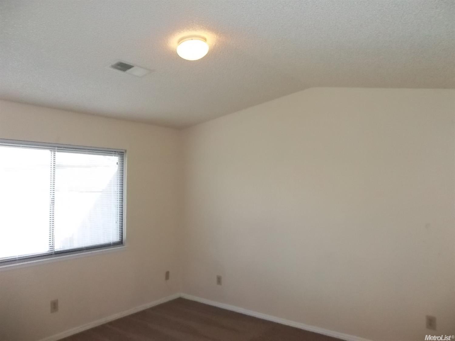 1501 Dustin Ct, Modesto, CA 95351 photo 12