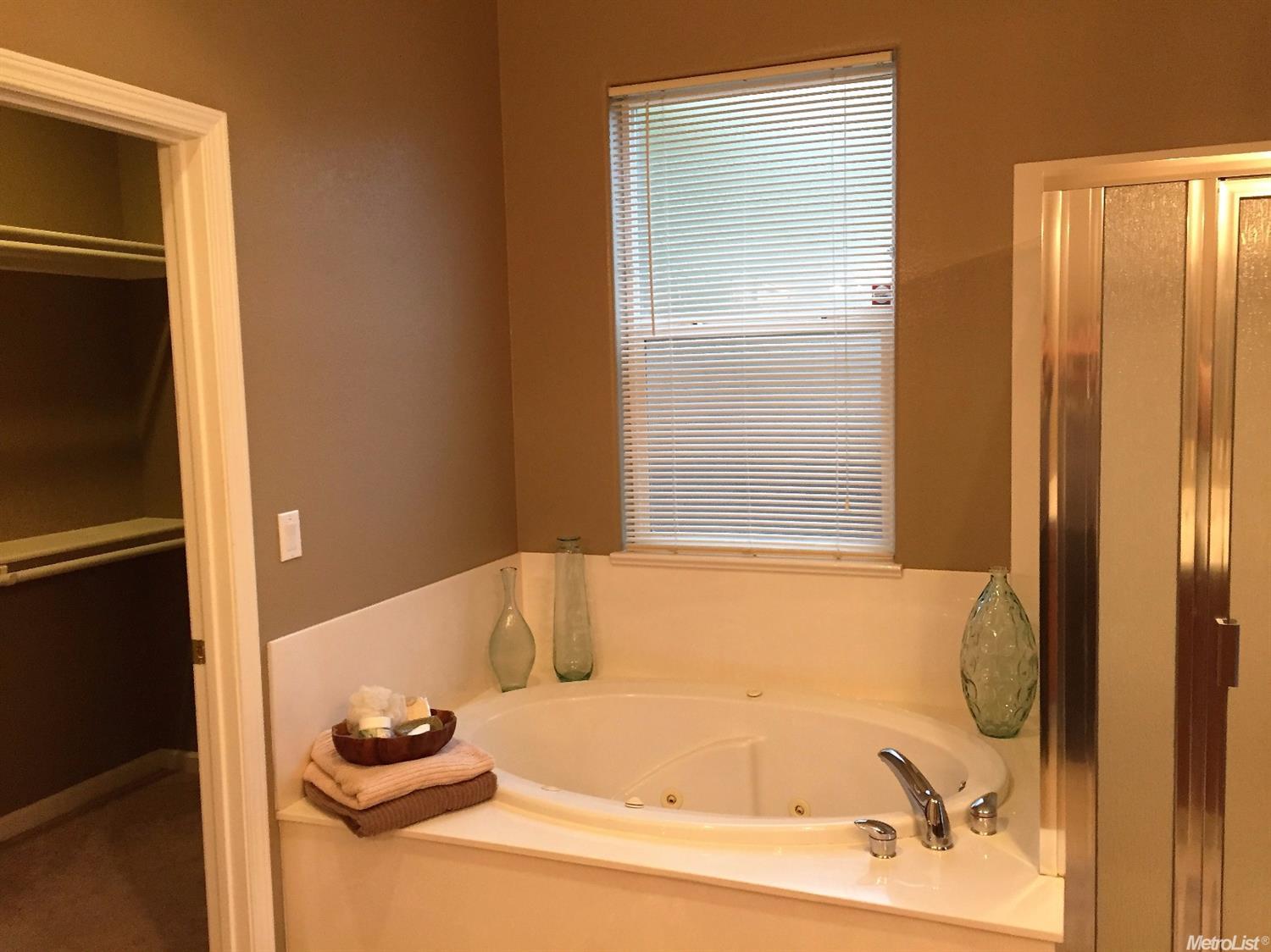 1630 Sparrowhawk St, Manteca, CA 95337 photo 13