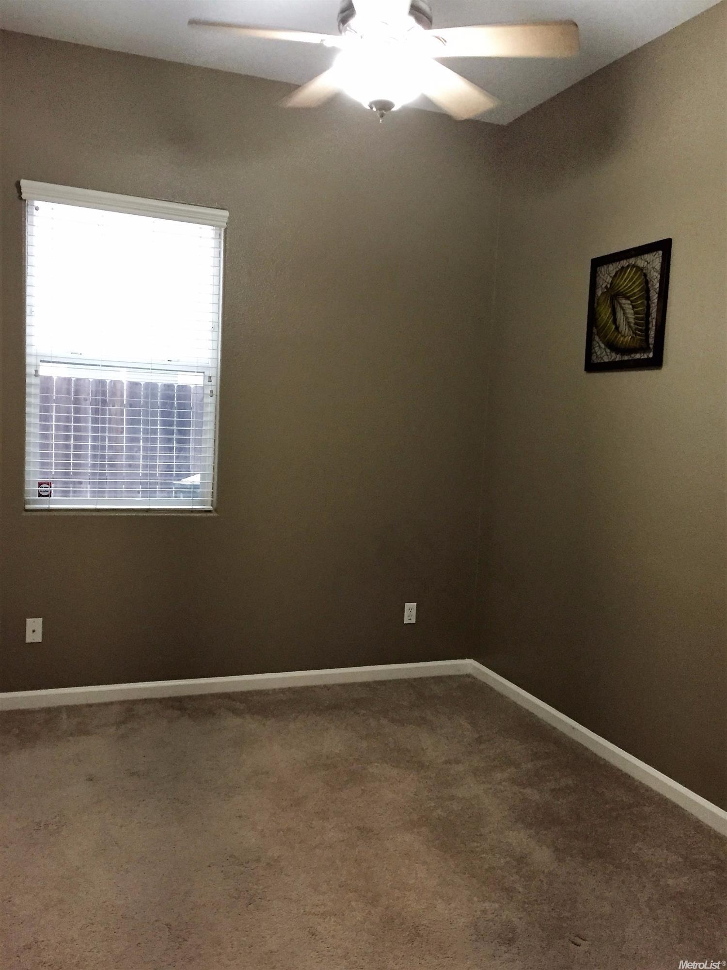 1630 Sparrowhawk St, Manteca, CA 95337 photo 8