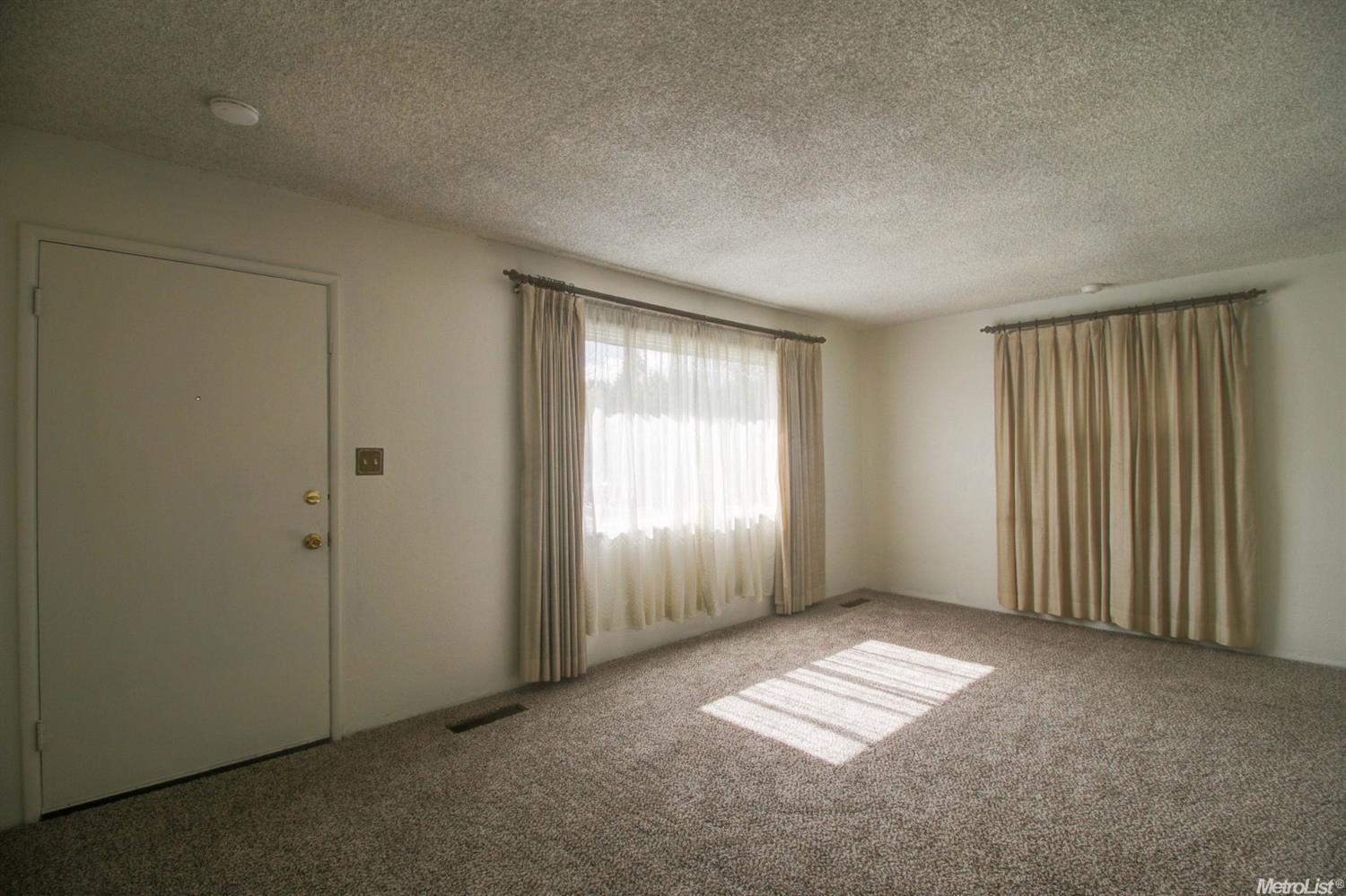 2013 Sequoia St, Ceres, CA 95307 photo 2