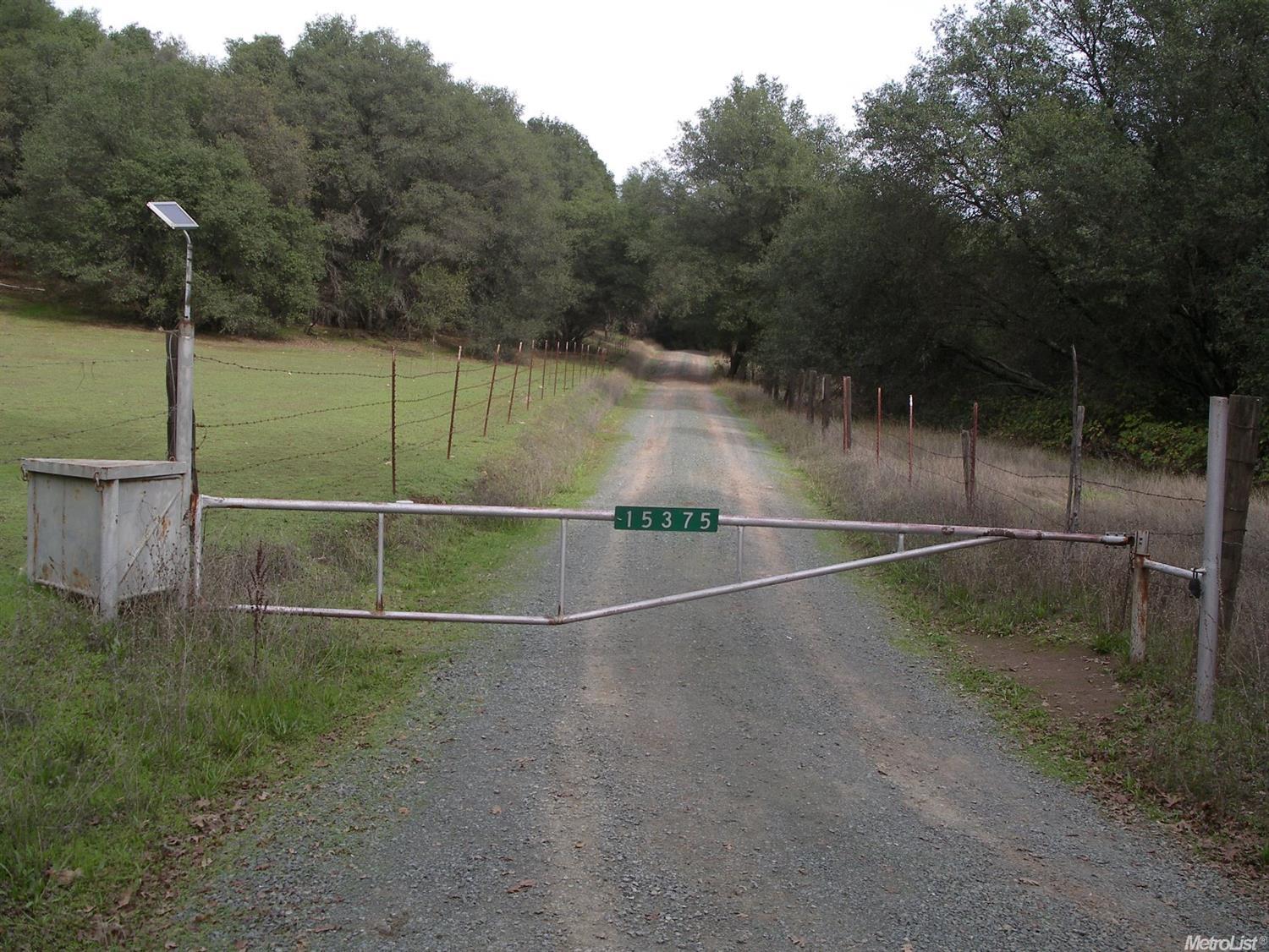 15375 Vierra Rd, Rackerby, CA 95972 photo 1