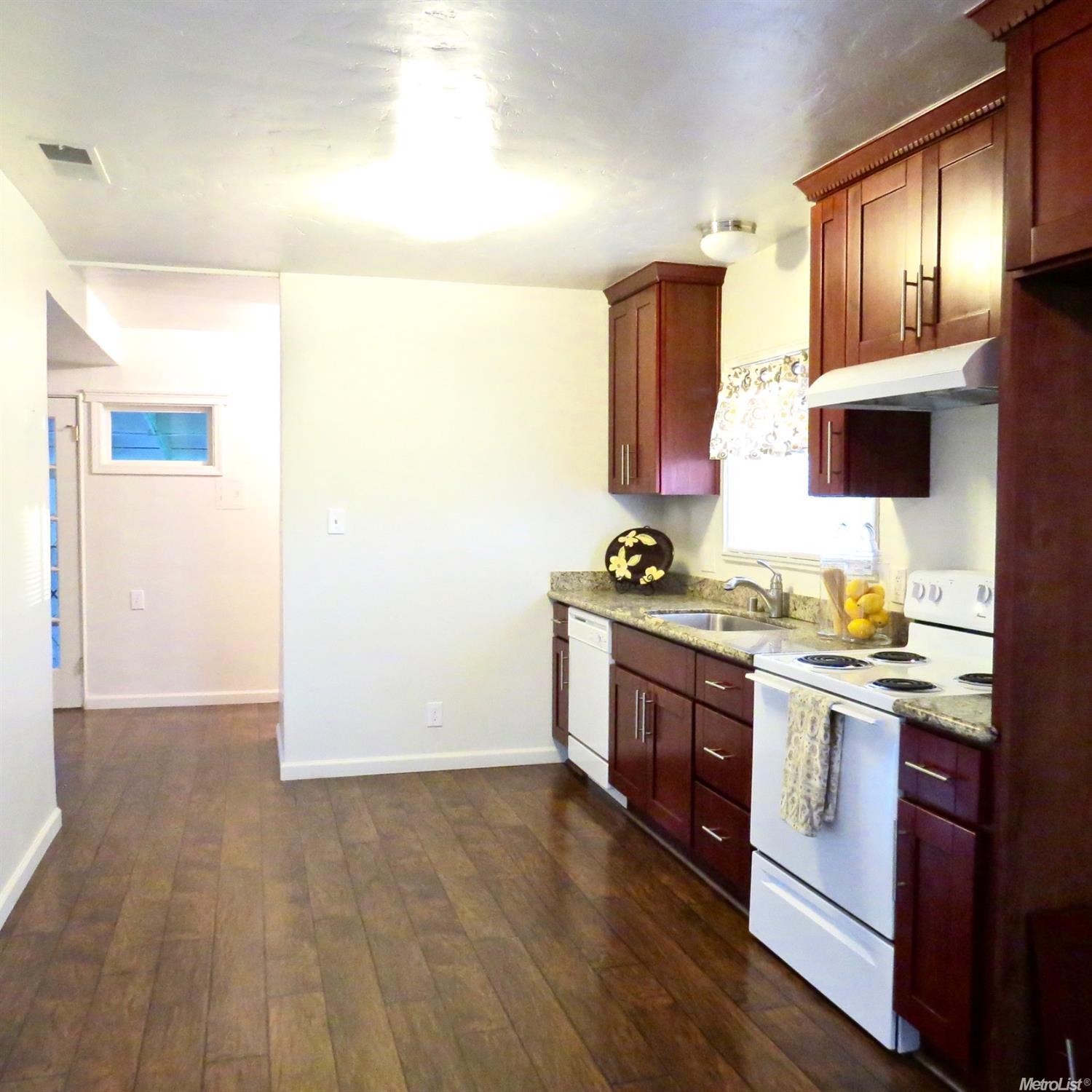 235 E 12th St, Tracy, CA 95376 photo 5