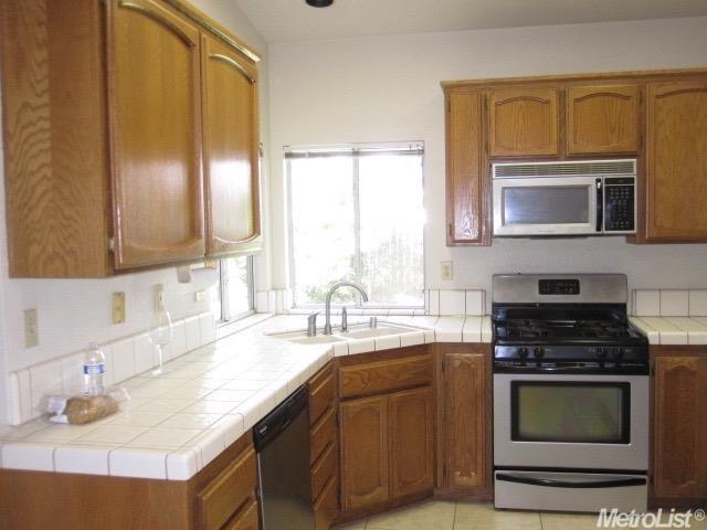 4445 Shandwick Dr, Antelope, CA 95843 photo 2