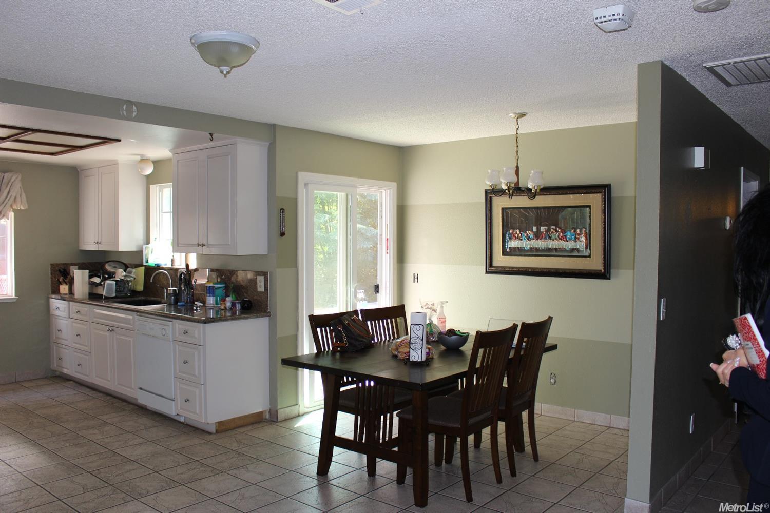 7573 Walnut Ave, Winton, CA 95388 photo 4