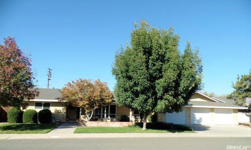 1809 Camden Dr, Modesto, CA 95355 photo 1