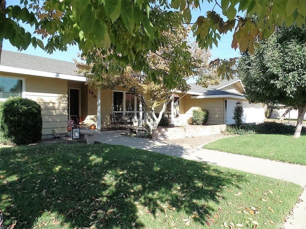 1809 Camden Dr, Modesto, CA 95355 photo 2