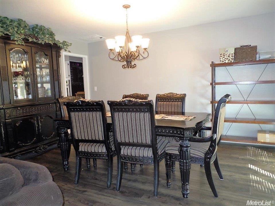 1809 Camden Dr, Modesto, CA 95355 photo 9