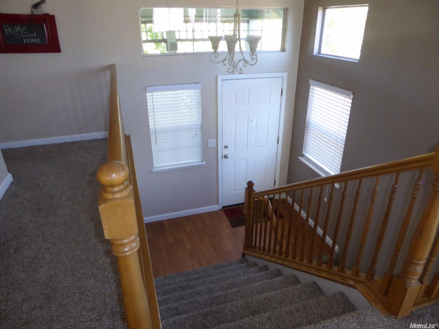330 Oriole Ln, Lodi, CA 95240 photo 3